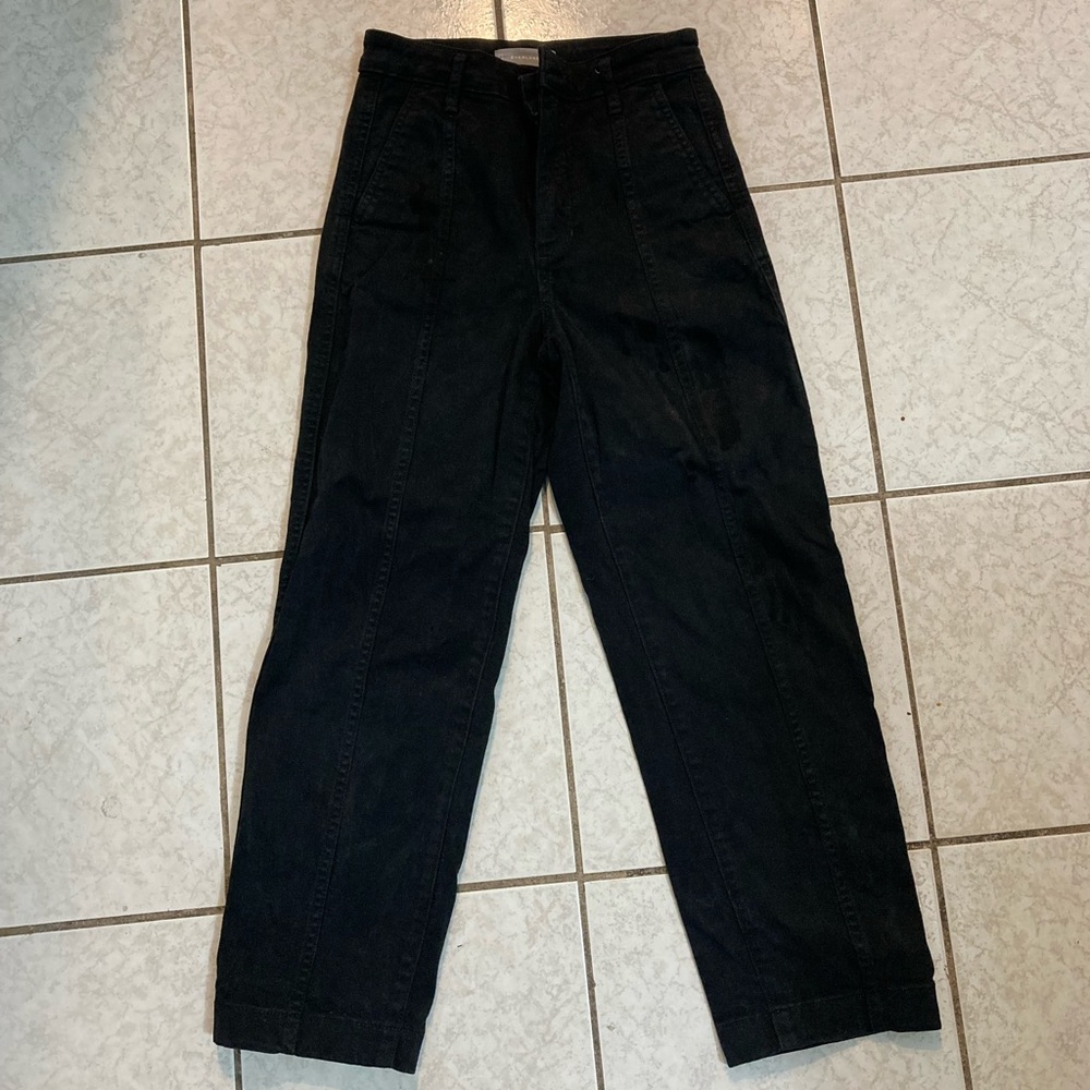 Everlane black jeans with seam down the front, size 2R